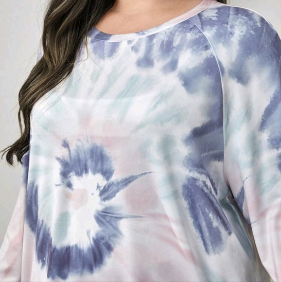 Plus Tie Dye Raglan Sleeve Top - Picture 4 of 7